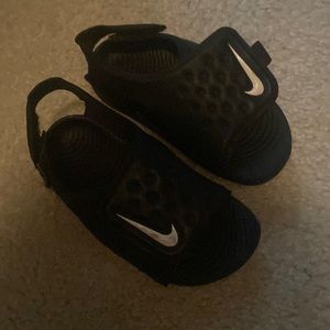 Size 7 Nike sandals